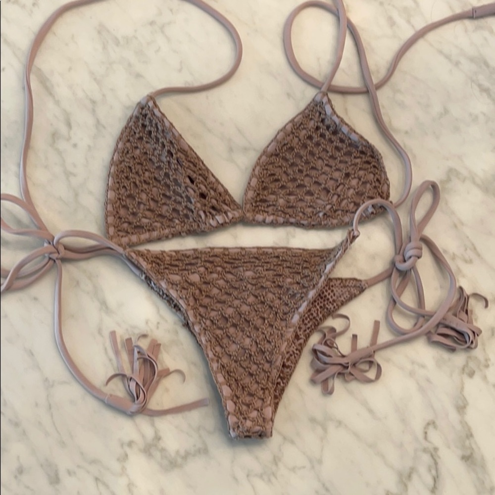Acacia Hummuhummu knit bikini